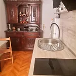 Stone House Zora Apartman