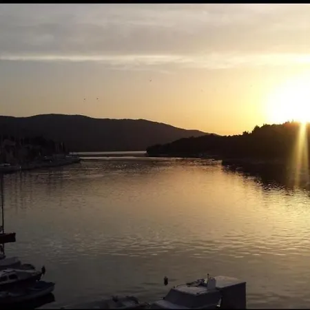 Stone House Zora * Stari Grad (Hvar)