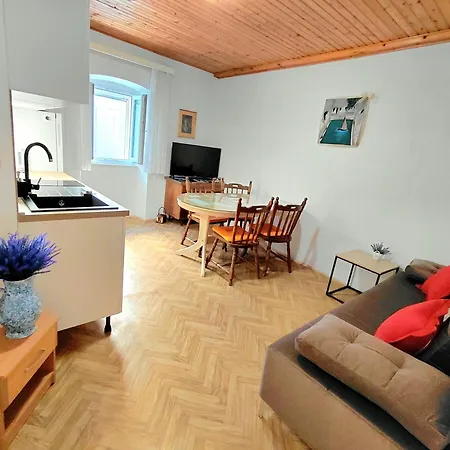 Daire Stone House Zora *