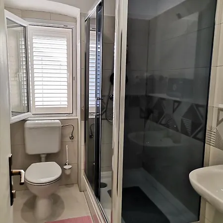 Stone House Zora * ستاري غراد